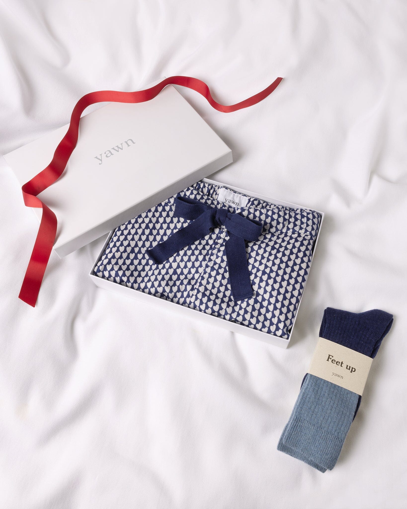 Pyjama Bottoms Gift Box - Hounds of Love, Navy Gift set Yawn 